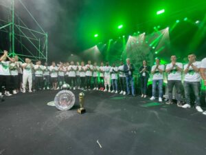 לעיני למעלה מ20,000: מכבי חיפה חגגה אמש אליפות